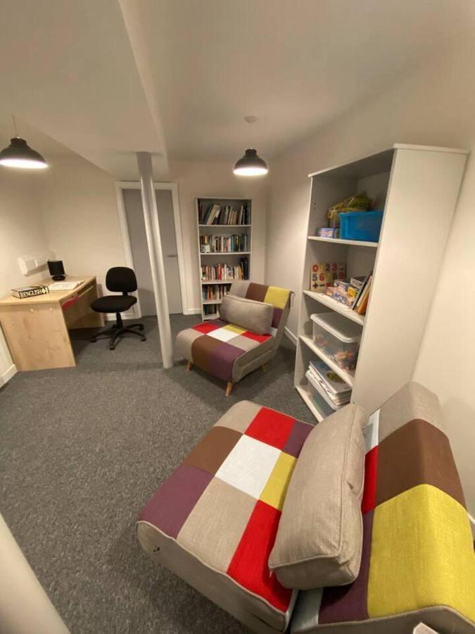 Town House In Ideal Location Central Enniskillen Eksteriør bilde