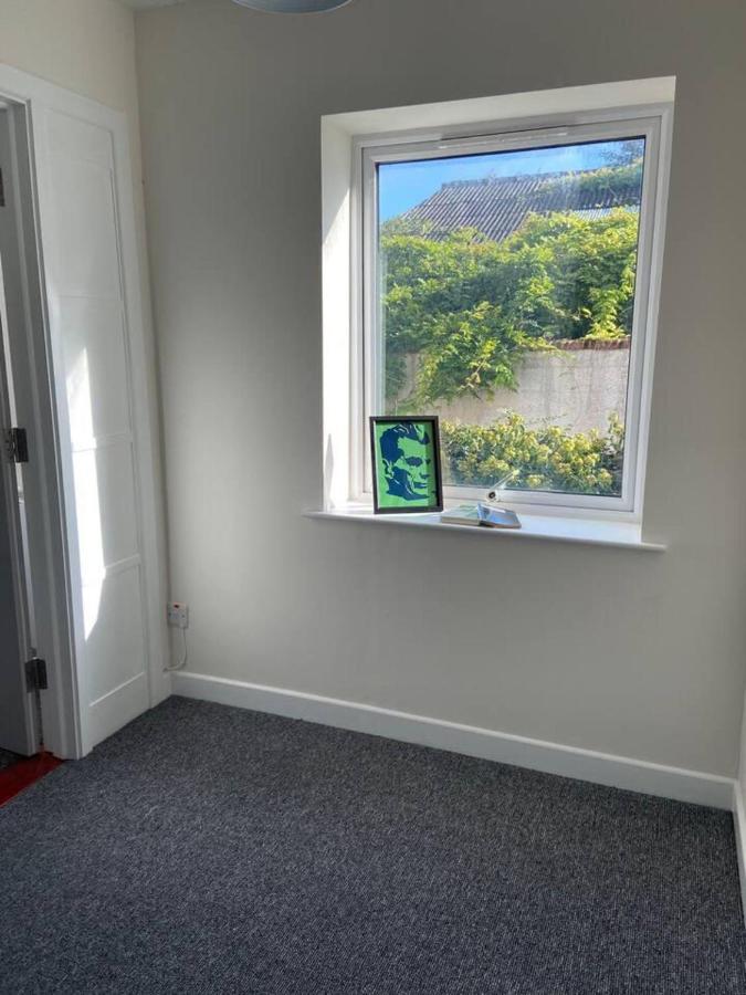 Town House In Ideal Location Central Enniskillen Eksteriør bilde
