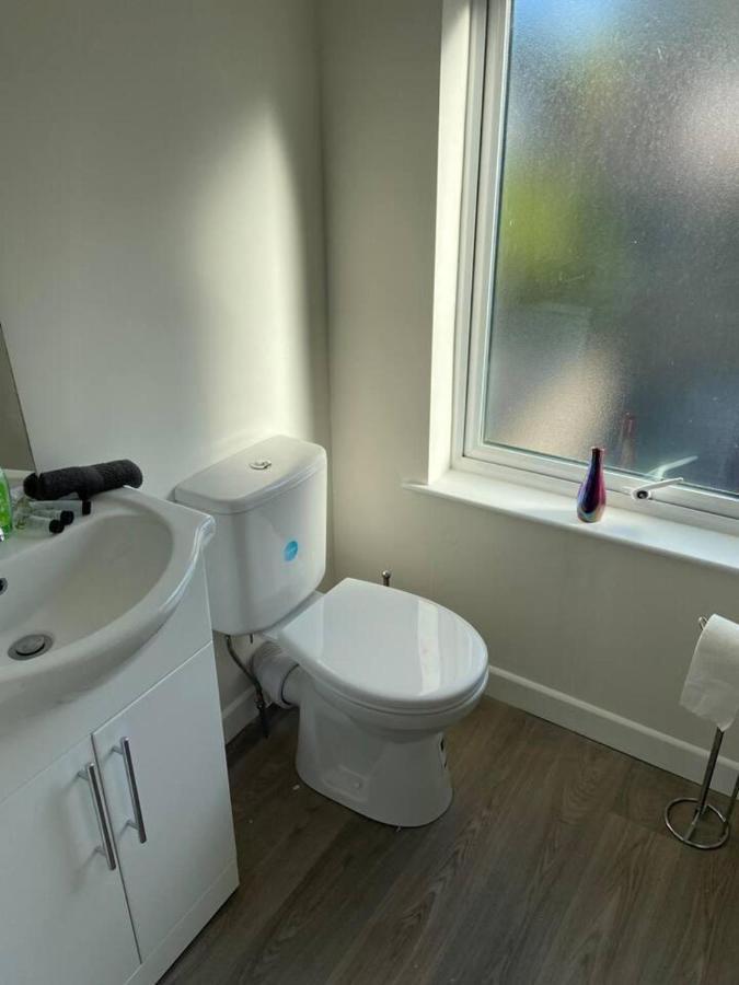 Town House In Ideal Location Central Enniskillen Eksteriør bilde